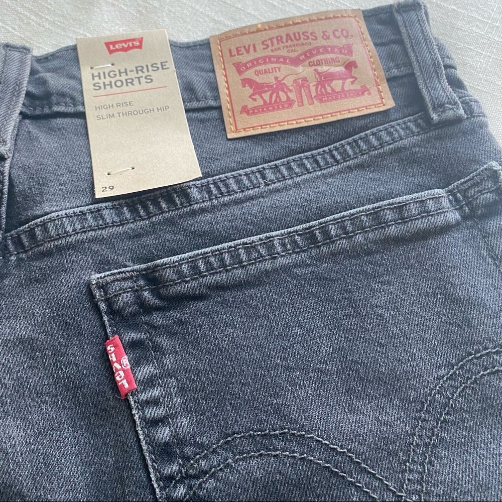 Levi’s High Rise Jean Shorts - Picture 4 of 12